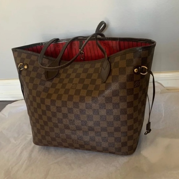 Louis Vuitton Handbags - Louis Vuitton Neverfull MM